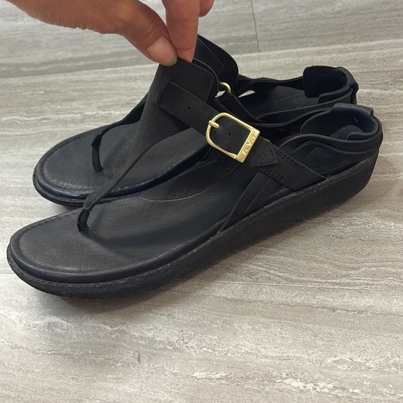 Teva Encanta Black Leather Thong Sandal Womans Size 8 - Picture 4 of 10